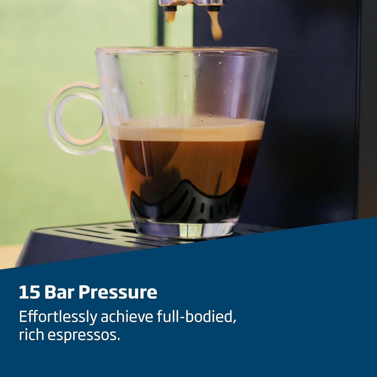 Beko CaffeExperto CEP5302B manual coffee machine - espresso cup and machine detail