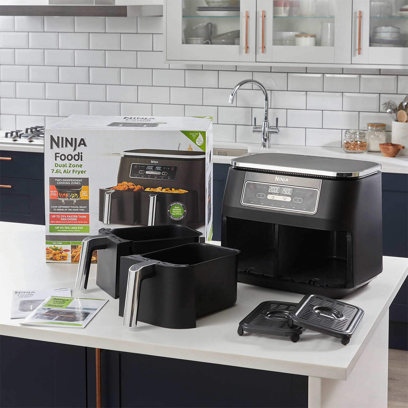 Ninja Foodi Dual Zone Air Fryer AF300UK 7.6L alternate view