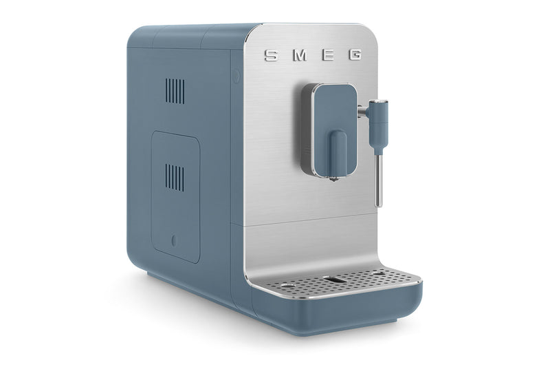 Smeg BCC12SBMUK Matte Storm Blue – steam wand detail
