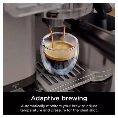 Ninja Luxe Café Pro Series ES701UK integrated tamper and milk frothing detail