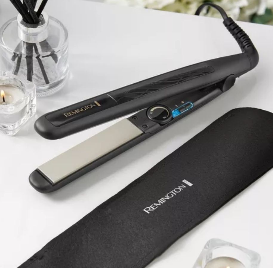 Remington Ceramic Straight 230 Hair Straightener S3500