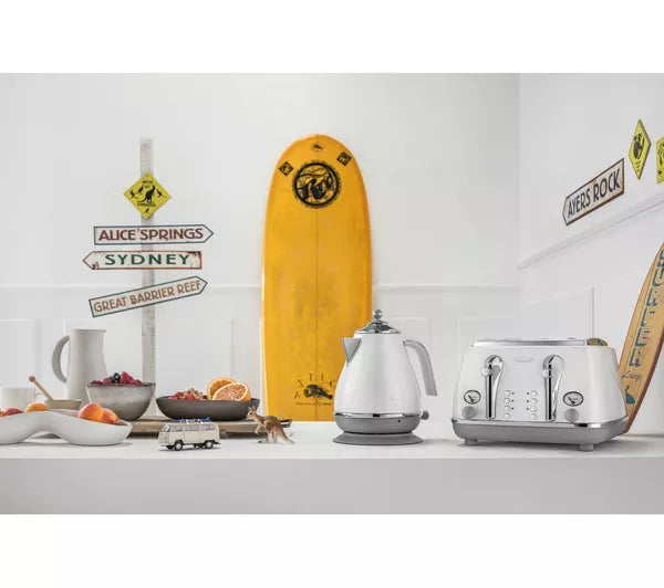 DELONGHI Icona Capitals CTOC4003.W 4-Slice Toaster - White