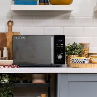 Russell Hobbs RHM2348B 23L Solo Microwave Black