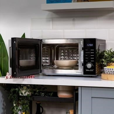Russell Hobbs RHM2348B 23L Solo Microwave Black