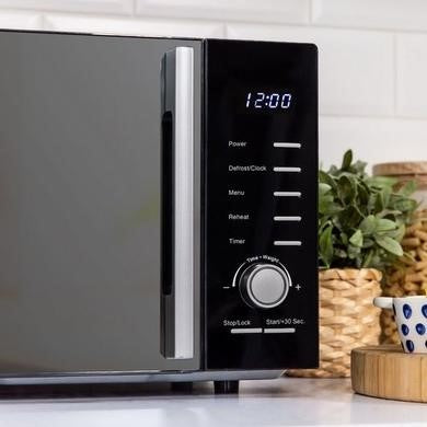 Russell Hobbs RHM2348B 23L Solo Microwave Black