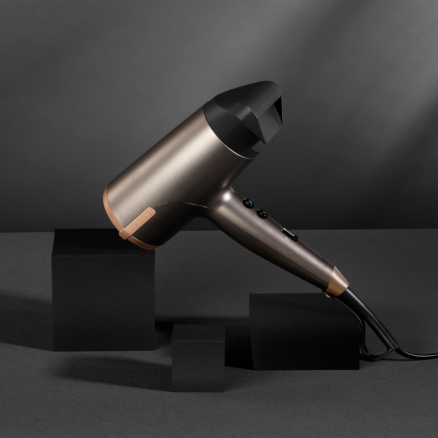 Remington ONE Dry & Style Hair Dryer with Diffuser and Flyaway Attachment D6077