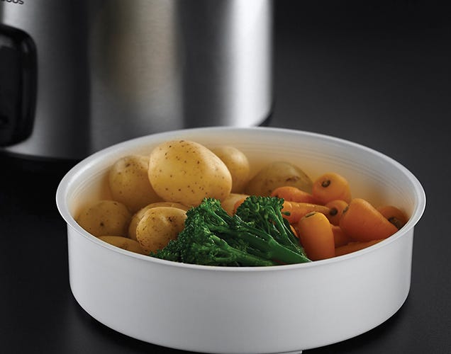Russell Hobbs 19750 steaming basket with vegetables