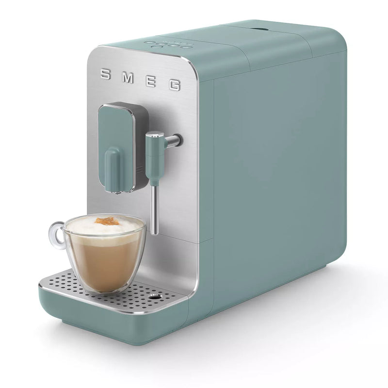 Smeg BCC12EGMUK Matte Emerald Green – controls and coffee outlet